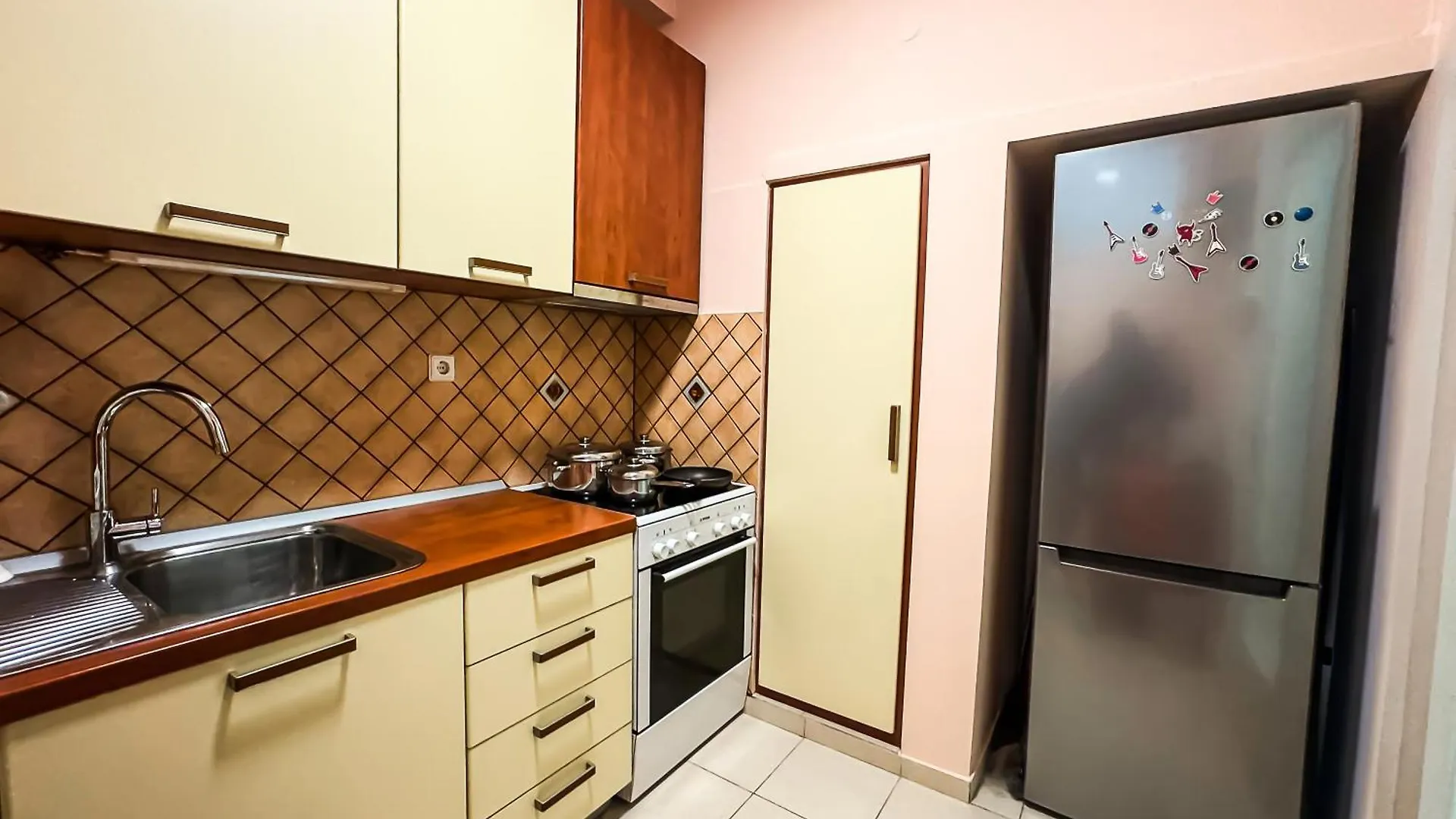City Center Family Apartment #Propertly Thessaloniki